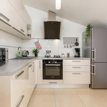 Sabi Relax Zone - Pool & Jacuzzi Апартаменты Пула