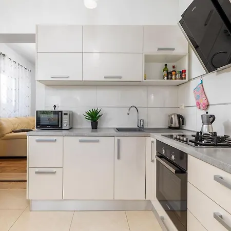 Sabi Relax Zone - Pool & Jacuzzi