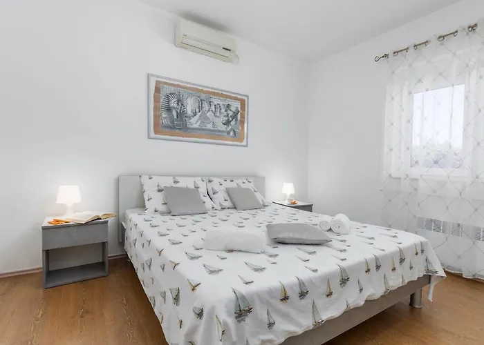 Sabi Relax Zone - Pool & Jacuzzi Apartman