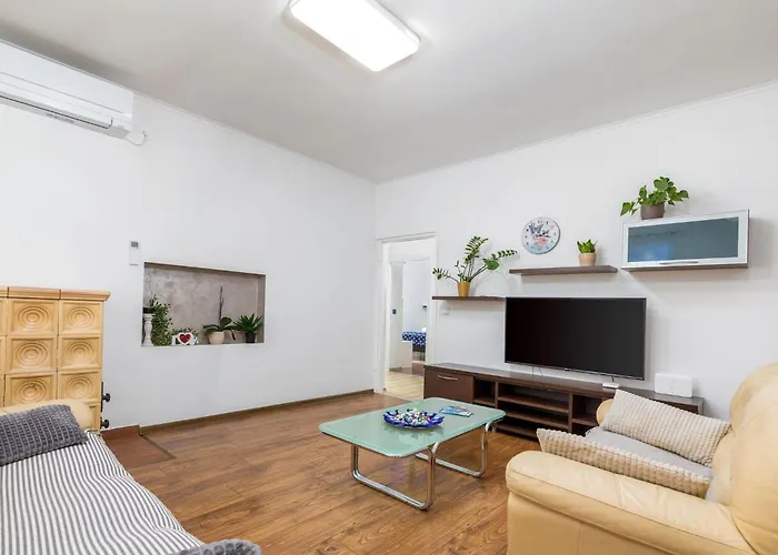 Sabi Relax Zone - Pool & Jacuzzi Apartman Pula