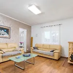 Sabi Relax Zone - Pool & Jacuzzi * Pula