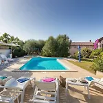 Sabi Relax Zone - Pool & Jacuzzi Apartment